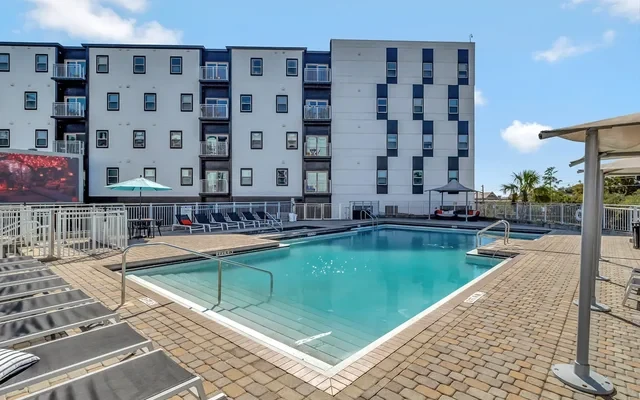 The Rowe Apartments 2