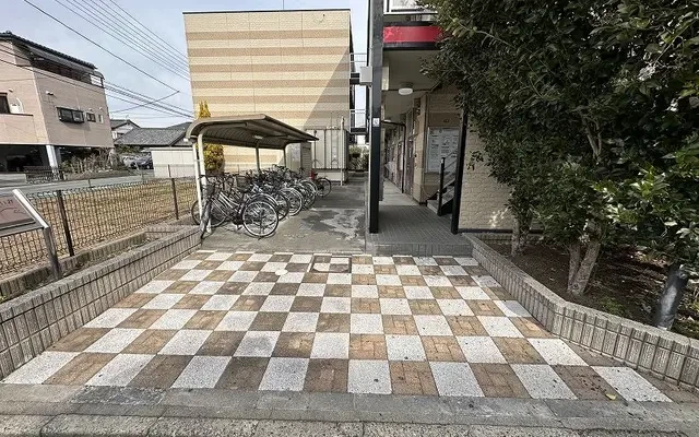 レオパレスメルベーユ 4