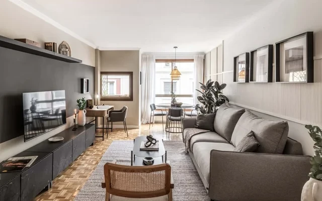 Movida - 2 bedroom and pool in Chamberi 1