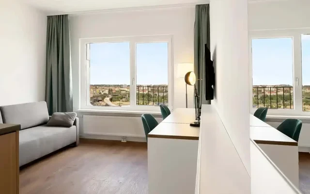 Furnished studio with Gym and concierge - in heart of Berlin 0