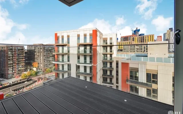 Lexington Gardens, London SW11 3