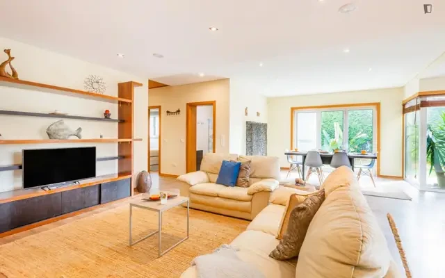 house near Rua Padre Aires Amorim - 아베이루 학생 숙소