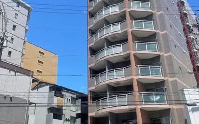 Axil Court Kyoto Nijo East Building 0