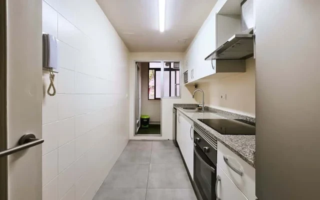 Piso de 4 habitaciones en Benimaclet 2