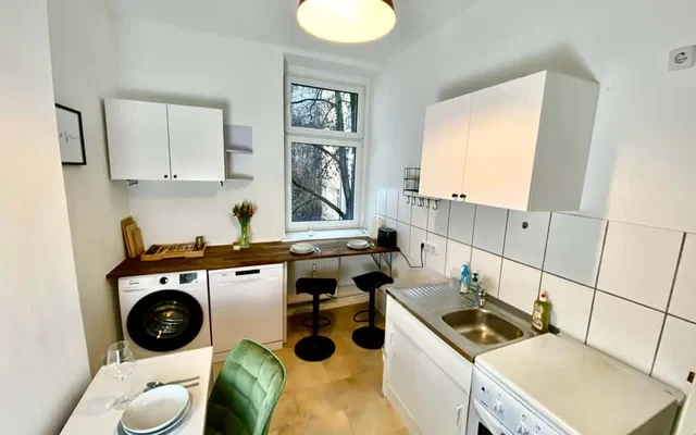 EMMA - charmantes 1-Zimmer-Apartment in super Lage in Friedrichshain 2