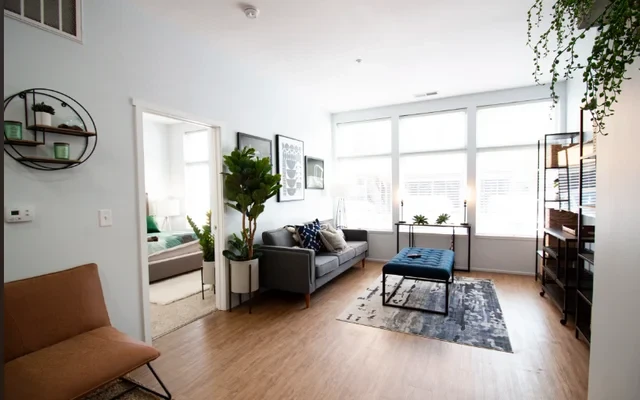 Lennox Flats 4