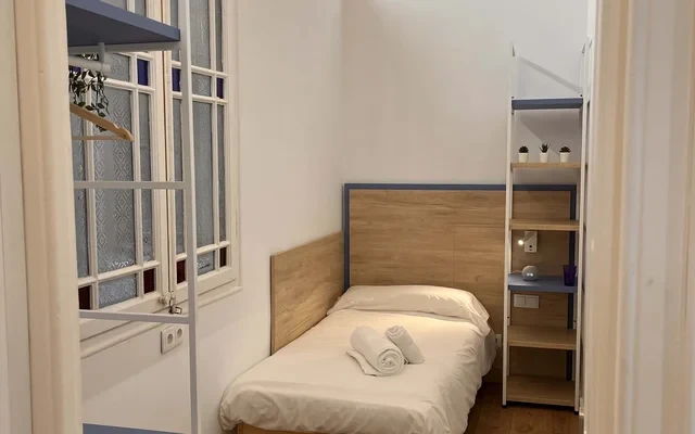  Aribau 0