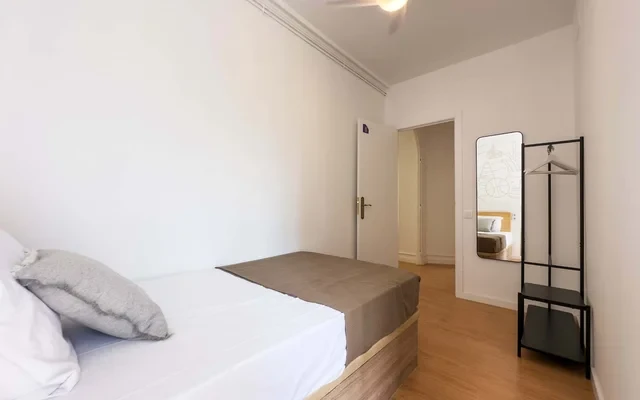 JE2 - Carrer de Jonqueres Barcelona 08003 Spain 2