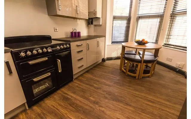 1-29 Crowndale Road, Knowle, Bristol, Avon, England, BS4 2 1