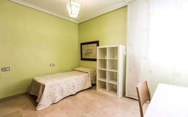 Calle Hernan Ruiz 21 0