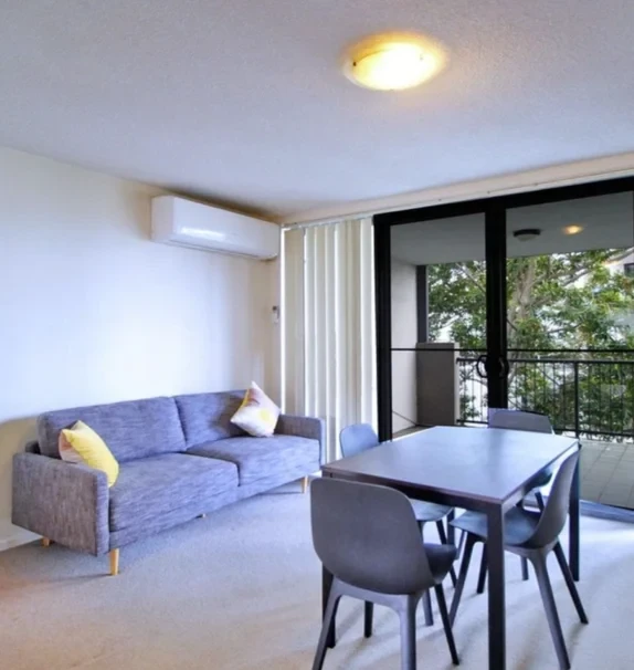 7 Landsborough Terrace