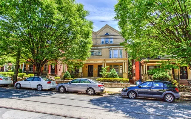 CA - 4048 Spruce Street 0