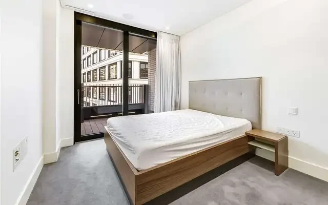 Rathbone Place 4