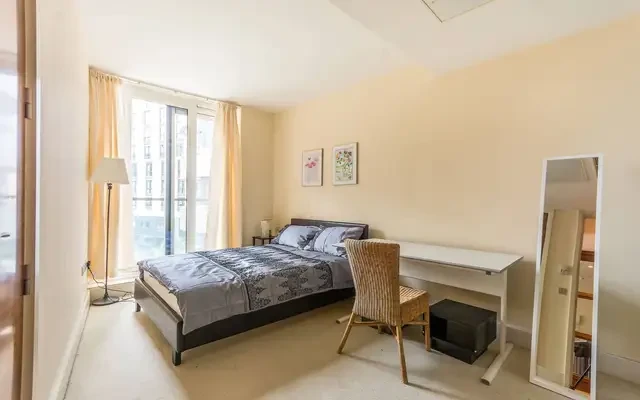Praed Street, Paddington, W2 1
