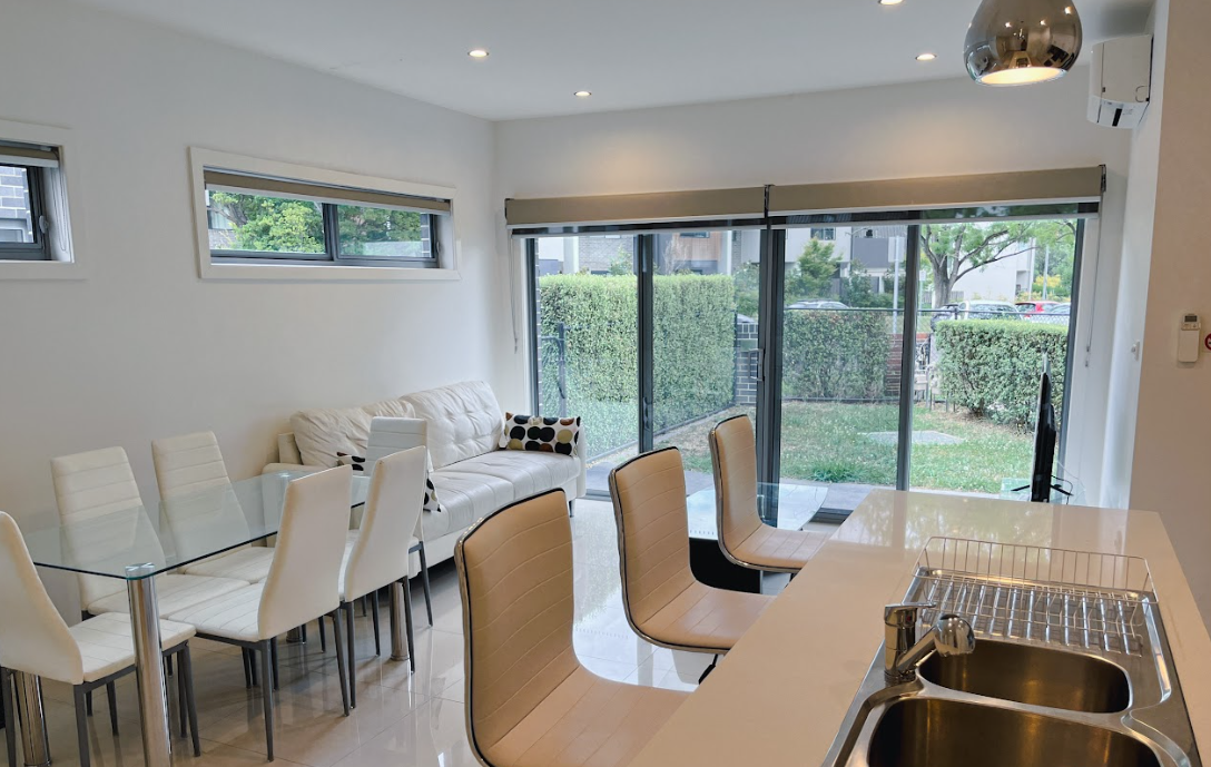 3 bed 2 bath-single room