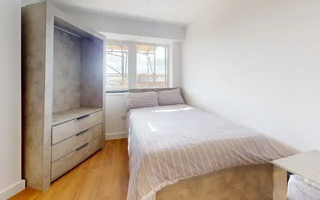 2 Lemyngton Street 4