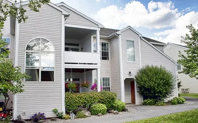 Plaza East Luxury Apartments & Luxury Townhouses 1