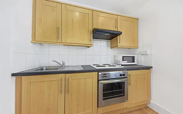 St Petersburgh Place, Hyde Park 3