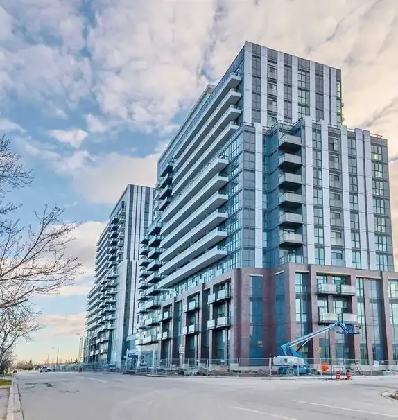 Entire Place·1B1B···10 Honeycrisp Cres, Vaughan