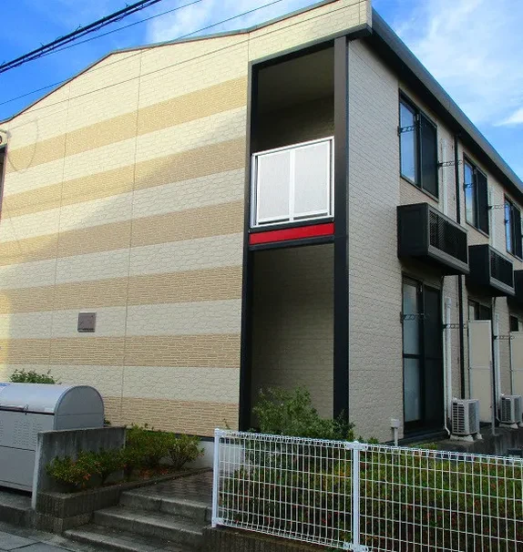 レオパレスフローラ