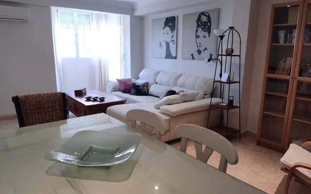 Apartamento en Calle Rafael Laffon, Sevilla 0
