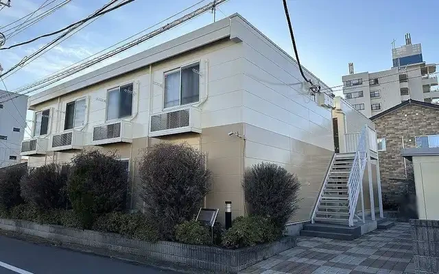 レオパレスノイエブルク 3