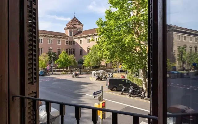 apartment near C/ de Balmes 1