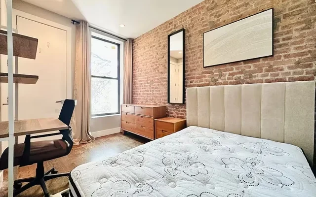 104 Rogers Avenue, Brooklyn 4