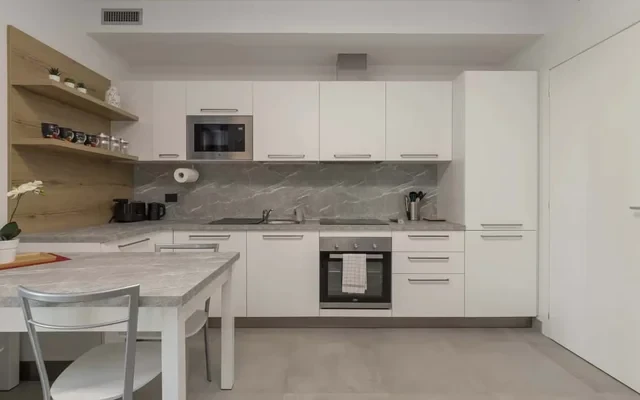 Calm Flat w/Balcony, Good Connection to Milan Centre 1