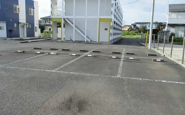 レオパレスあたご 3