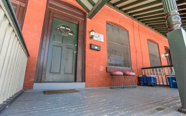 UCA - 3932 Sansom Street 1