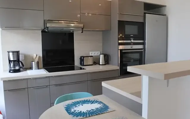 Courbevoie 92e·49m²·F2·Appartement·With furniture 4