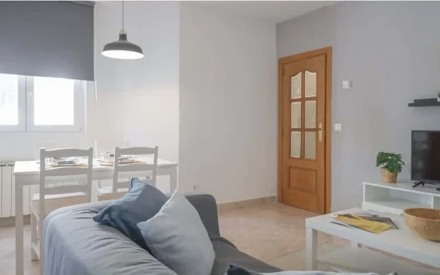 Calle Francisco Guzman, 28 1