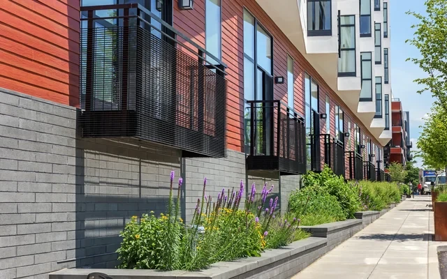 Eastside Bond Apartments 0