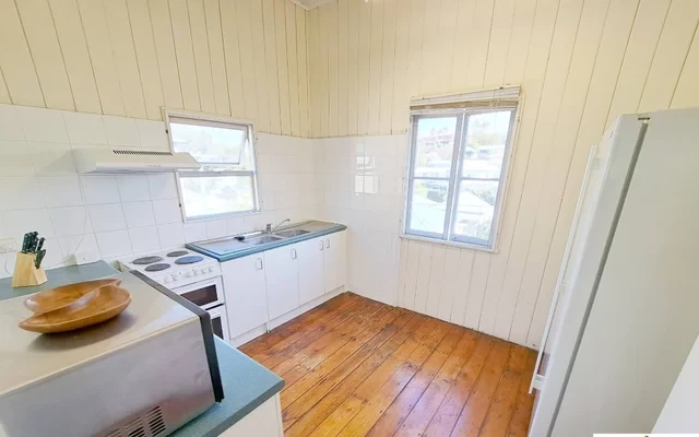 Rusden St - Brisbane student accommodation - Single room