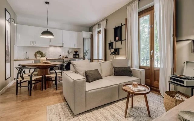 Reed - 3 bedrooms in Chamberi 1