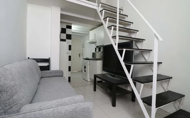 entire place Antonio Zamora 0