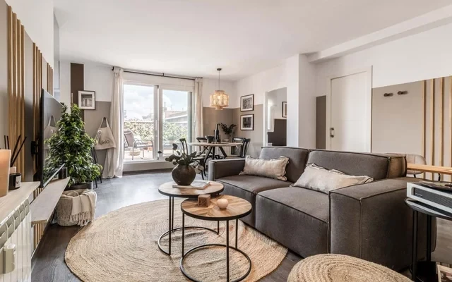 Clarac - 2 bedrooms and terrace in Azca 2