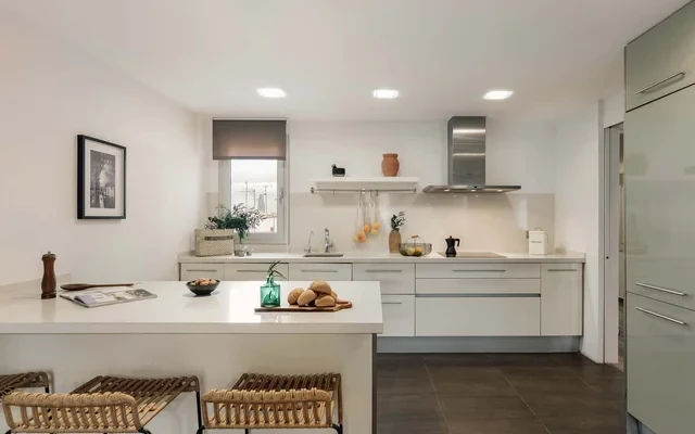 Tarra - 4 bedrooms and terrace in Sant Pere 2