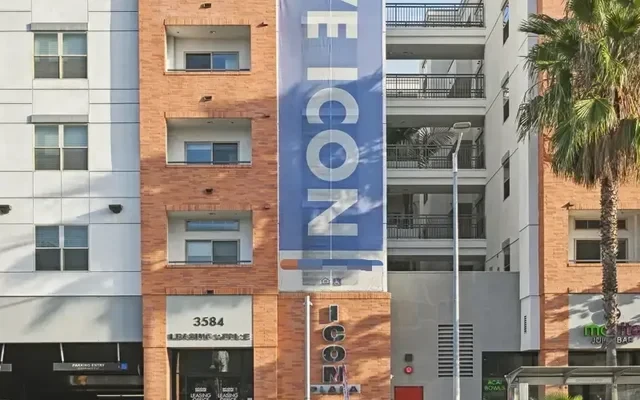 Icon Plaza - Los Angeles student accommodation