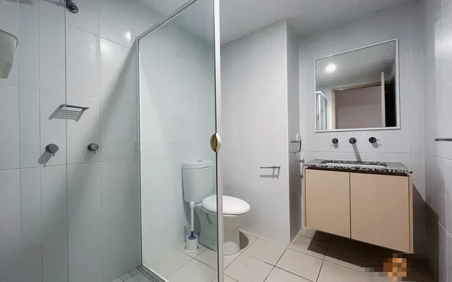 77 Northbourne Ave 2