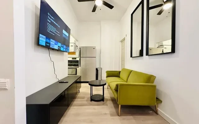 72 Van Buren Street, New York 4