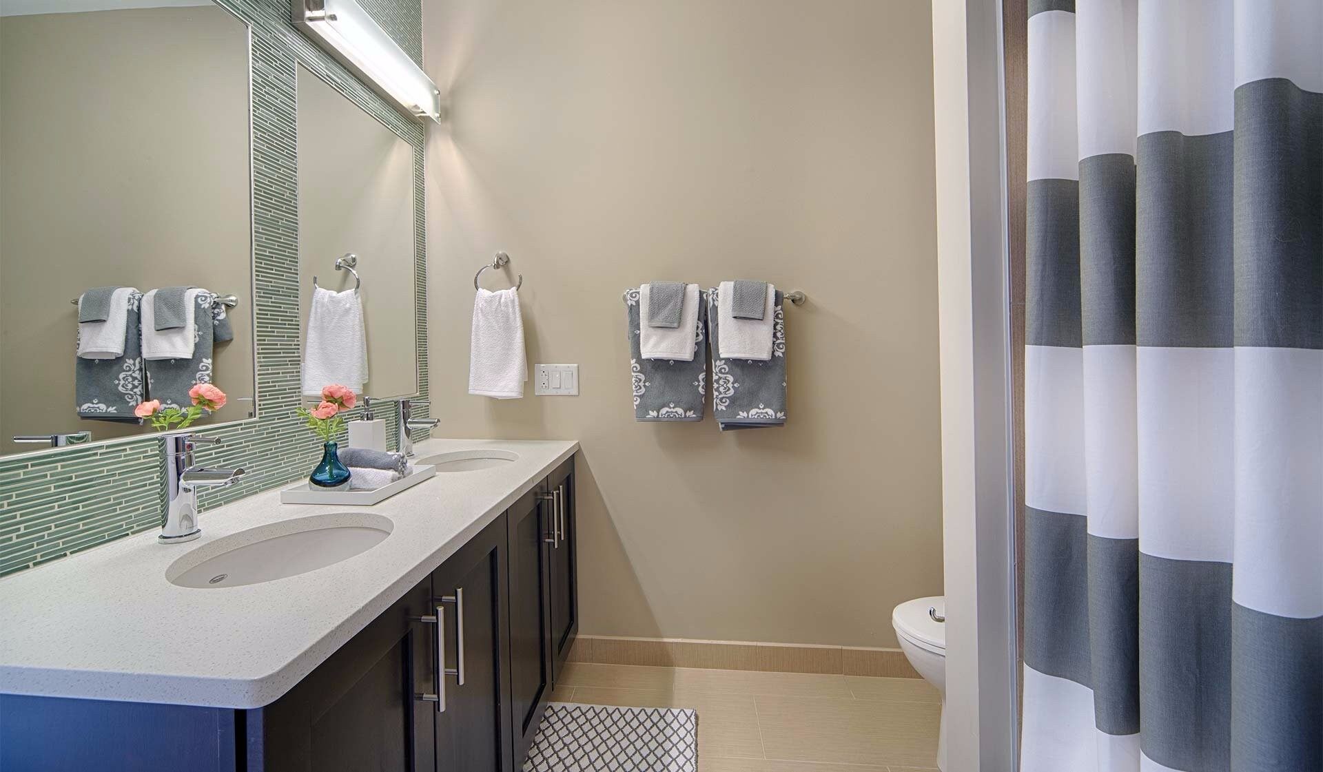 Axiom Apartments