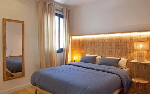 Perissa - 2 bedrooms and terrace in Trafalgar 2