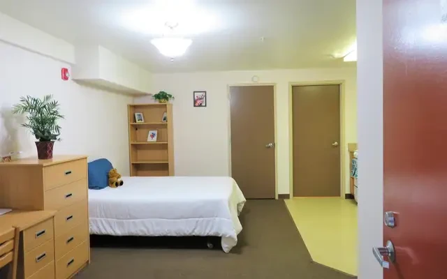 Commons West 1