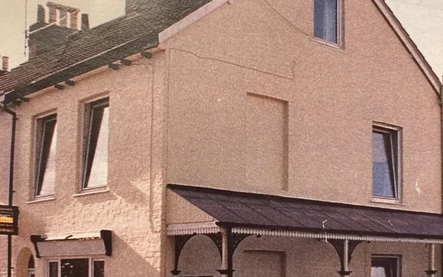 Well Street EX4 0