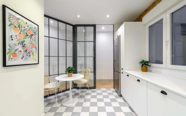 Blinds Apartment 3