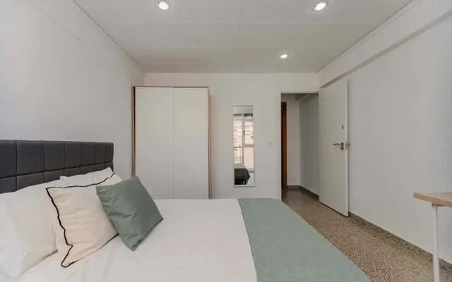Acogedor apartamento en Campanar 0
