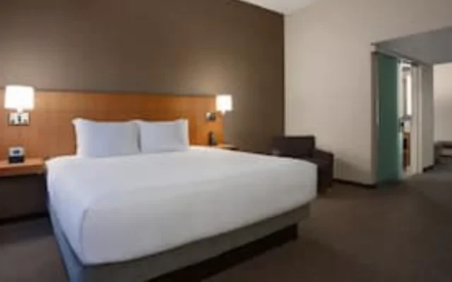 Hyatt Place Minneapolis/Downtown 2
