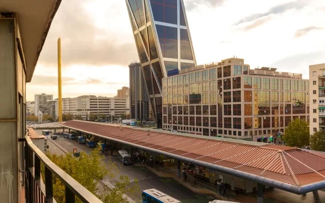 Paseo de la Castellana Madrid 28046 Spain 4